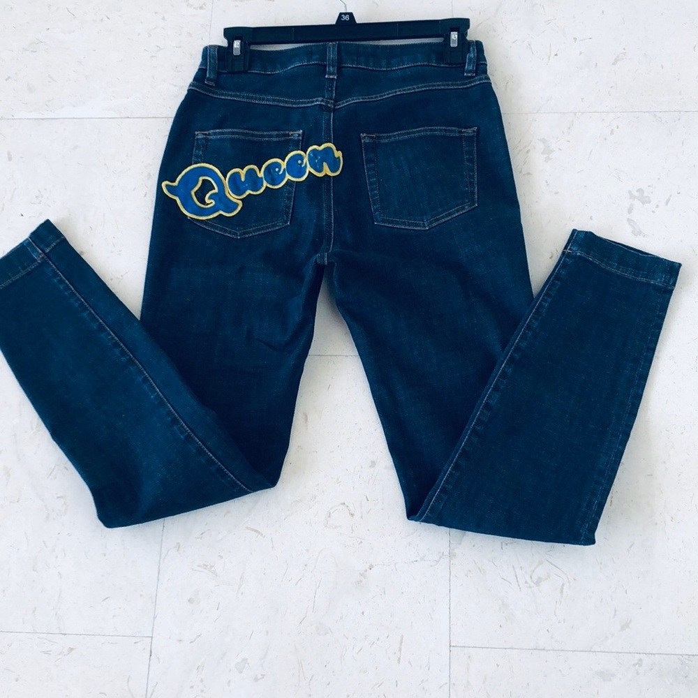 Dolce & Gabbana Audrey Queen Slim Ankle Jeans in Blue Denim with Patch - Picture 4 of 14